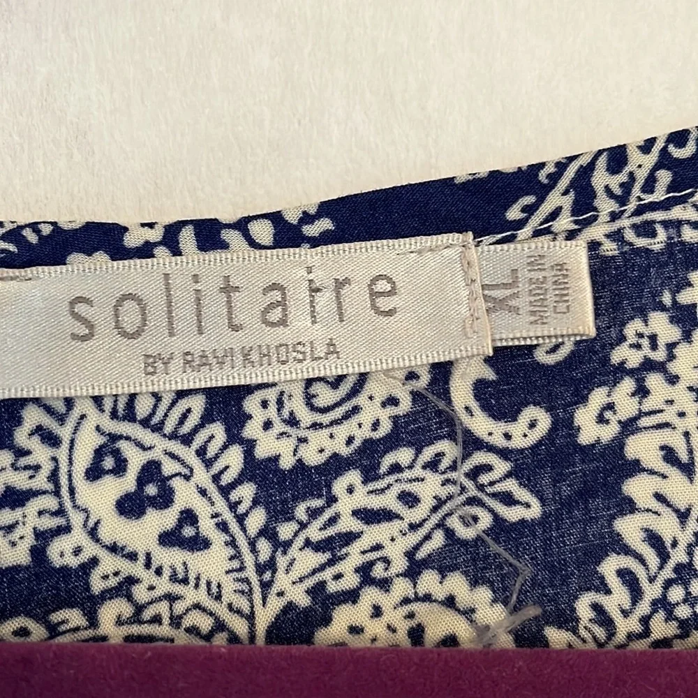 Solitaire Boho Tunic Top XL in EUC. Navy and Cream. - Picture 2 of 7
